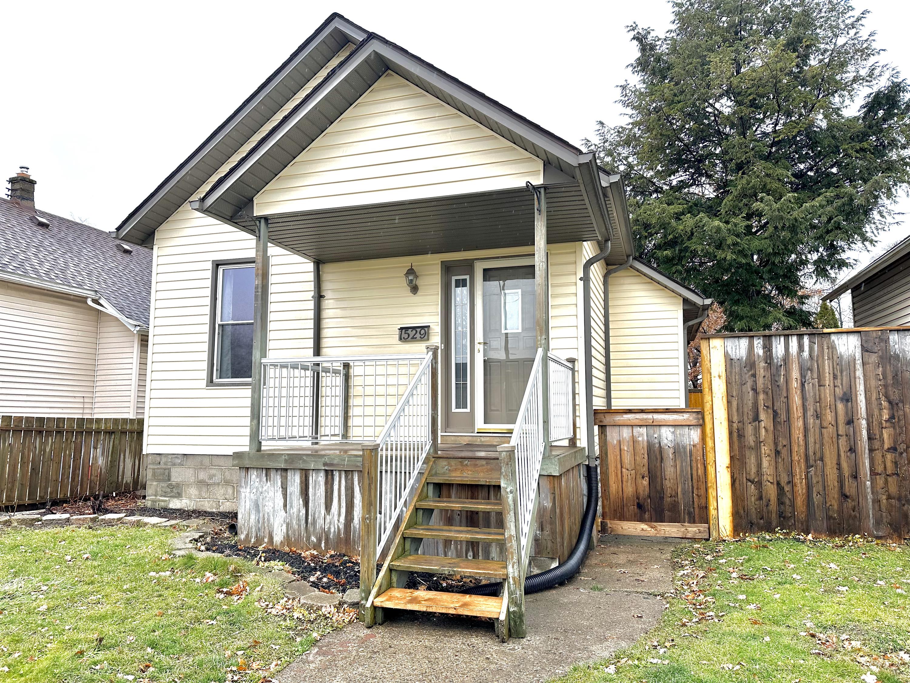 1529 Windermere Road
